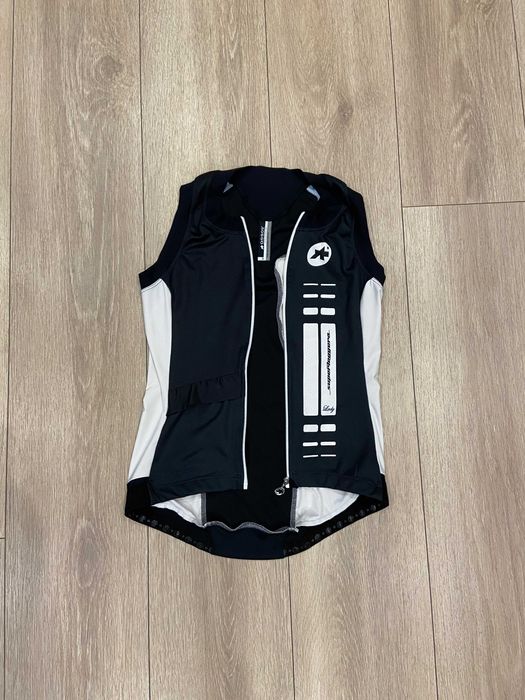 | S | Женская Веломайка / Велоджерси Assos nS. SuperLeggera Sleeveless