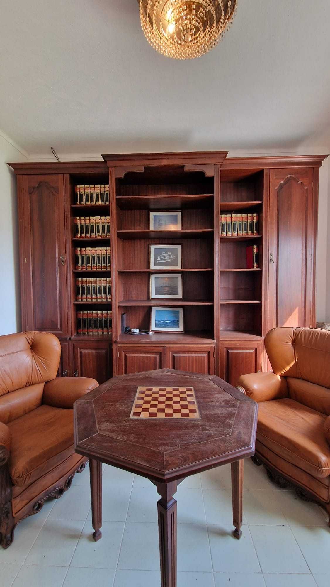 Conjunto de 3 sofás (2 poltronas + sofá-cama)