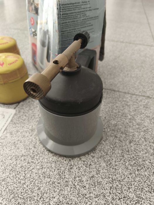 Maçarico s/isqueiro / Maçarico de Soldar com Cartucho fornecido