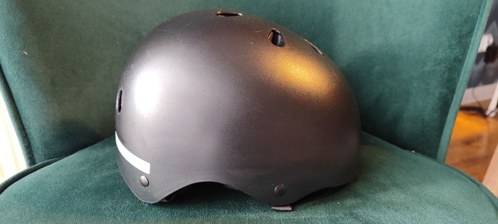 Kask Delta Sport na rolki rozm. 52-57