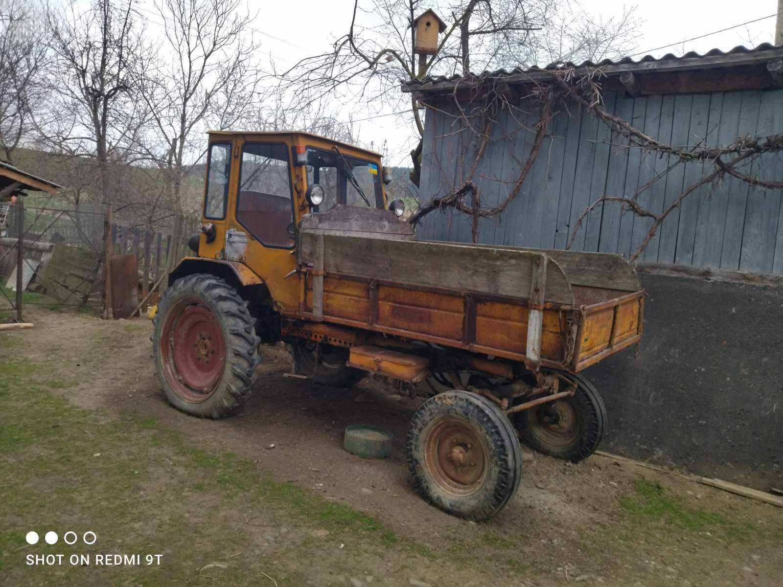 трактор т 16мг-у1 в робочому стані