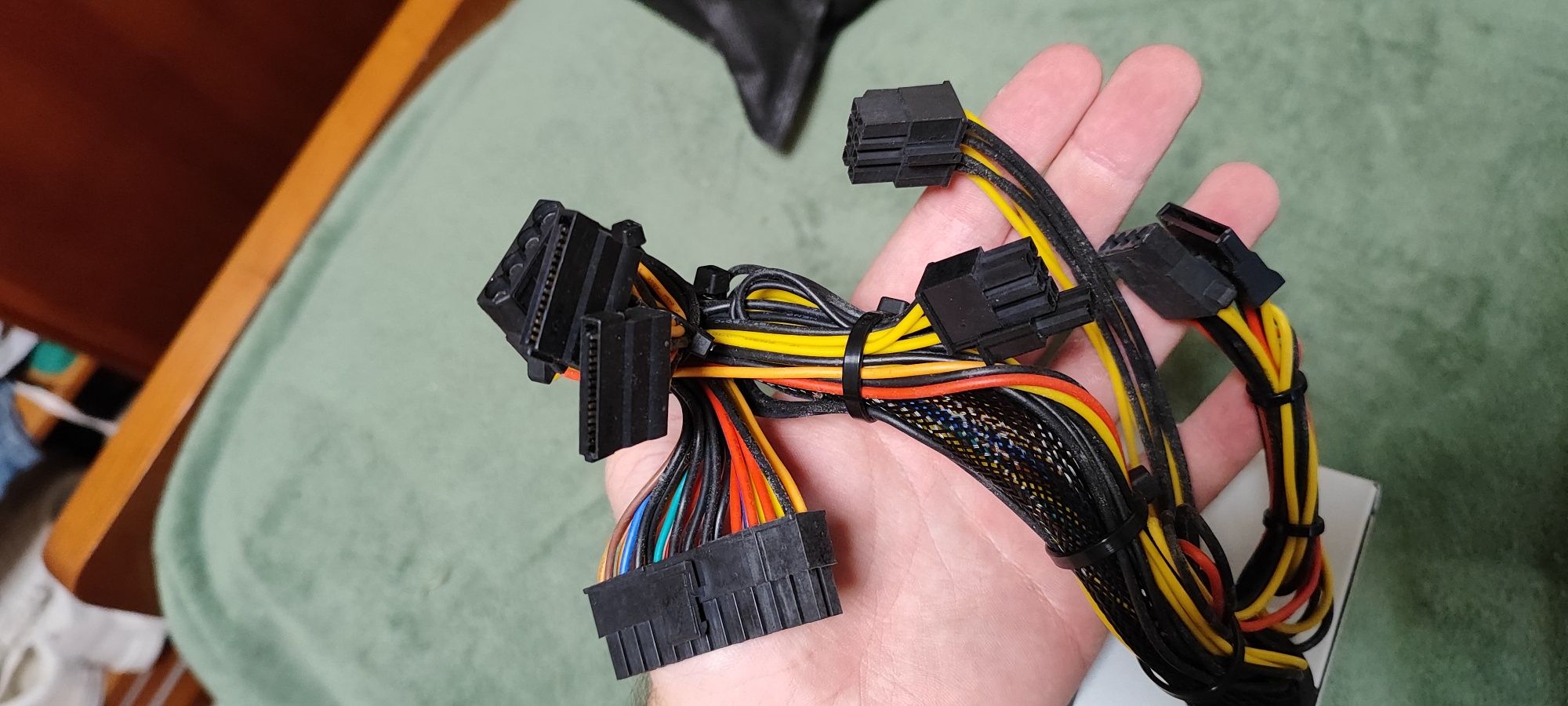 PSU (Power Supply Unit) ATX 300W real UNYKA 85% typical