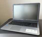 Laptop Asus R541N