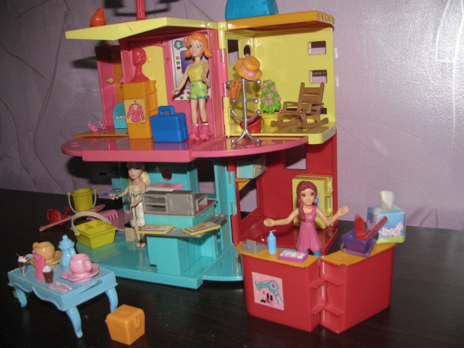 Polly Pocket - Centrum Handlowo Gastronomiczne z ruchomymi schodami