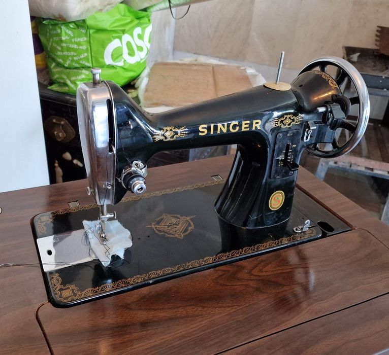 Máquina de costura Singer