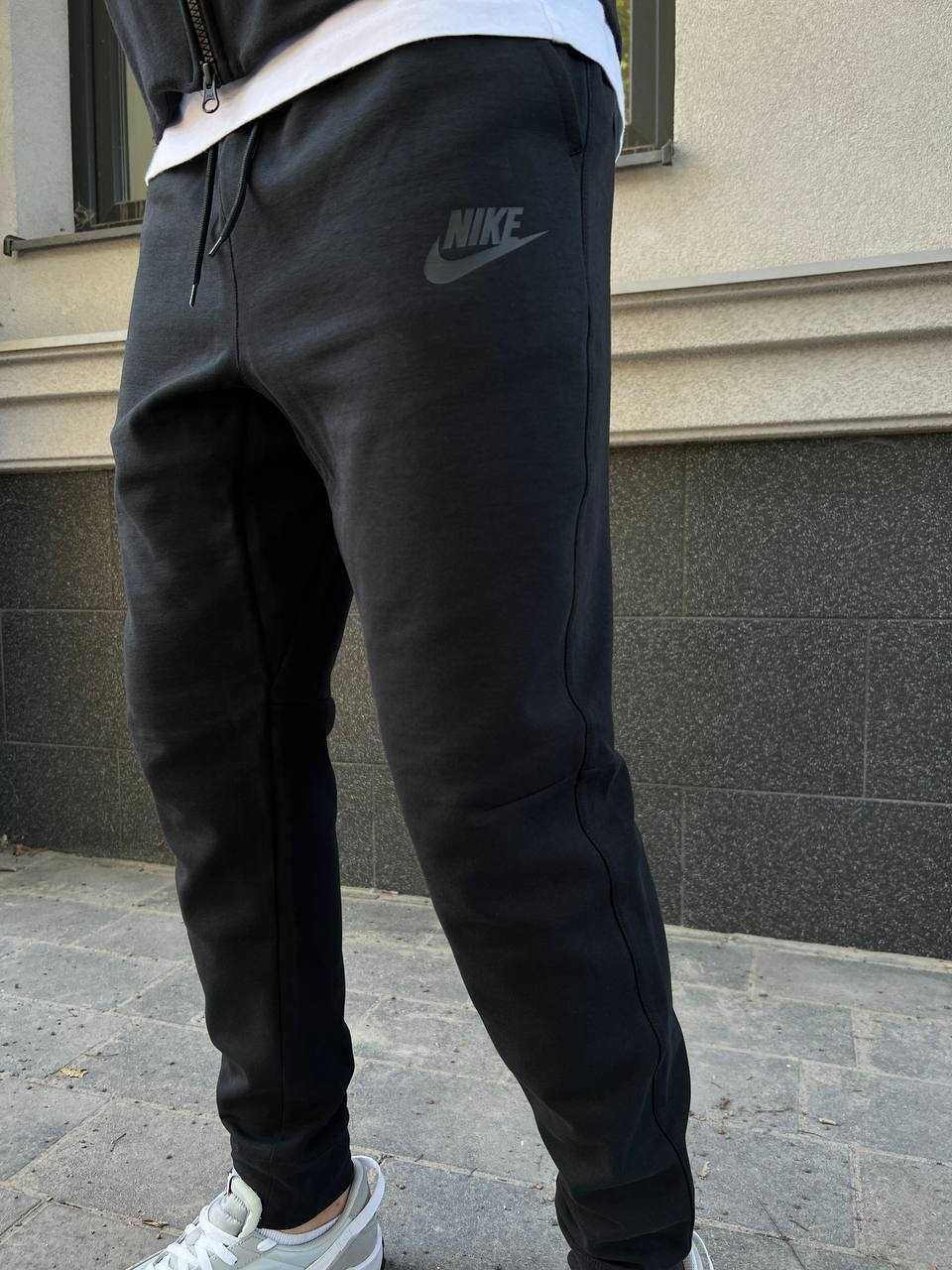 Оригінальний костюм Nike tech  без флісу| Розмір: S ,M, L, XL
