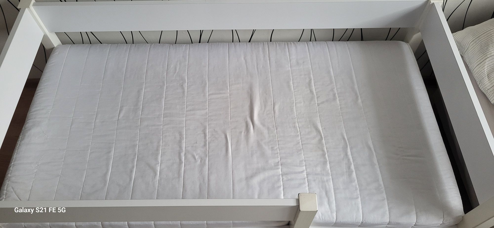 Łóżko z szufladami ikea