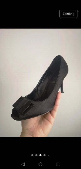 Czarne satynowe szpilki, nie wysokie