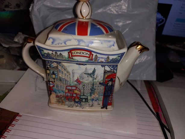 чайник заварник лондон Vintage Sadler Teapot 'London Heritage