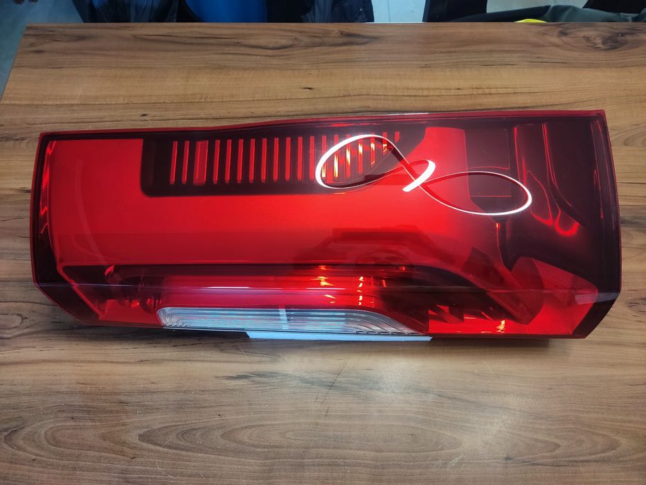 Mercedes sprinter , lampa prawa LED