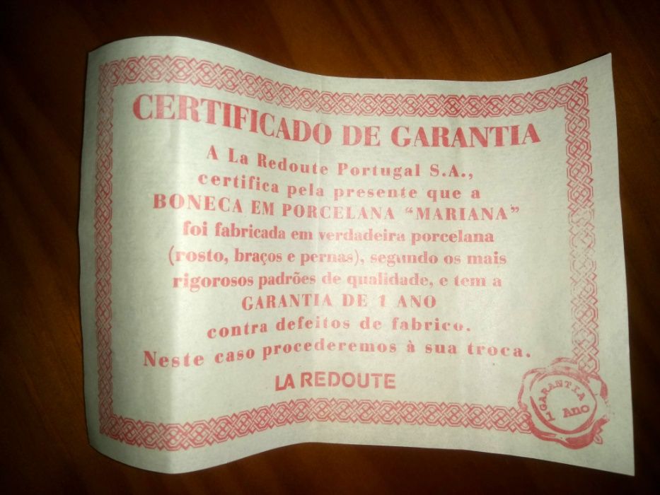 Boneca de porcelana "Mariana" com certificado