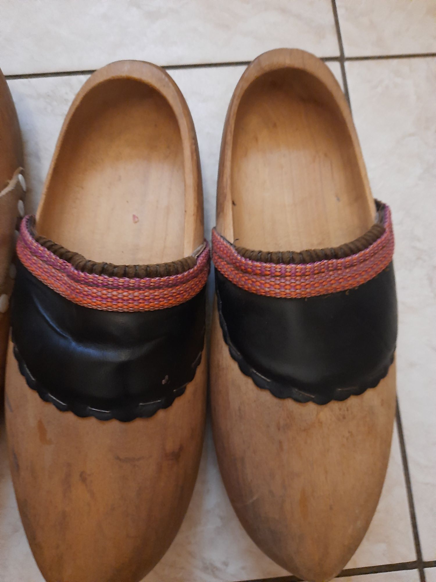 Męskie buty drewniaki