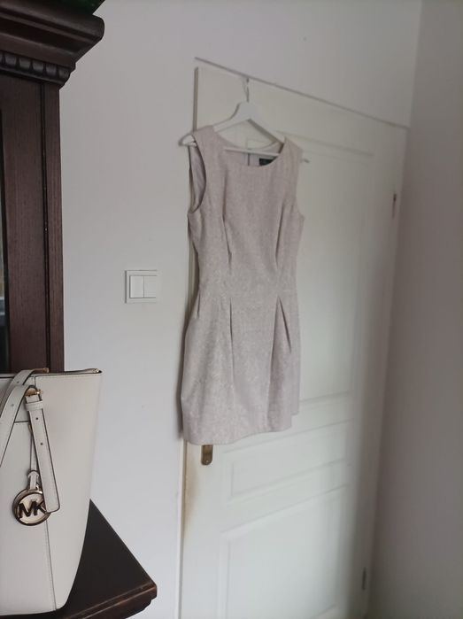 Lux francuska sukienka 399zł bombka krótka beżowa kremowa mini M 38