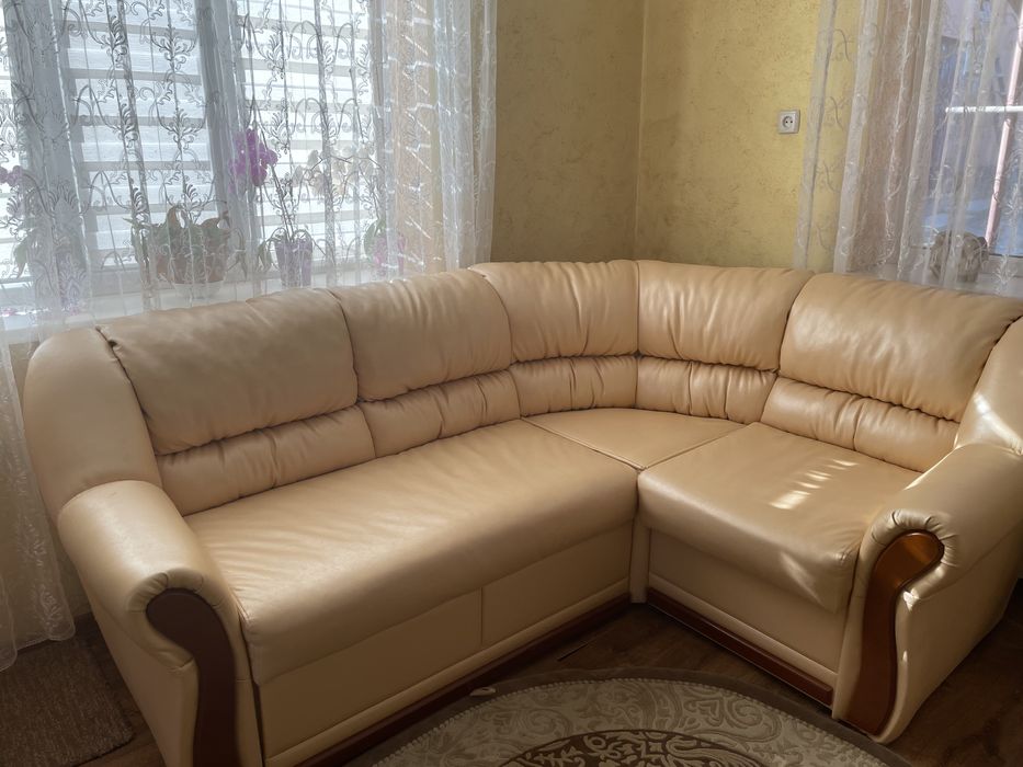 Диван угловий