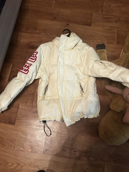 Зимова куртка жіноча