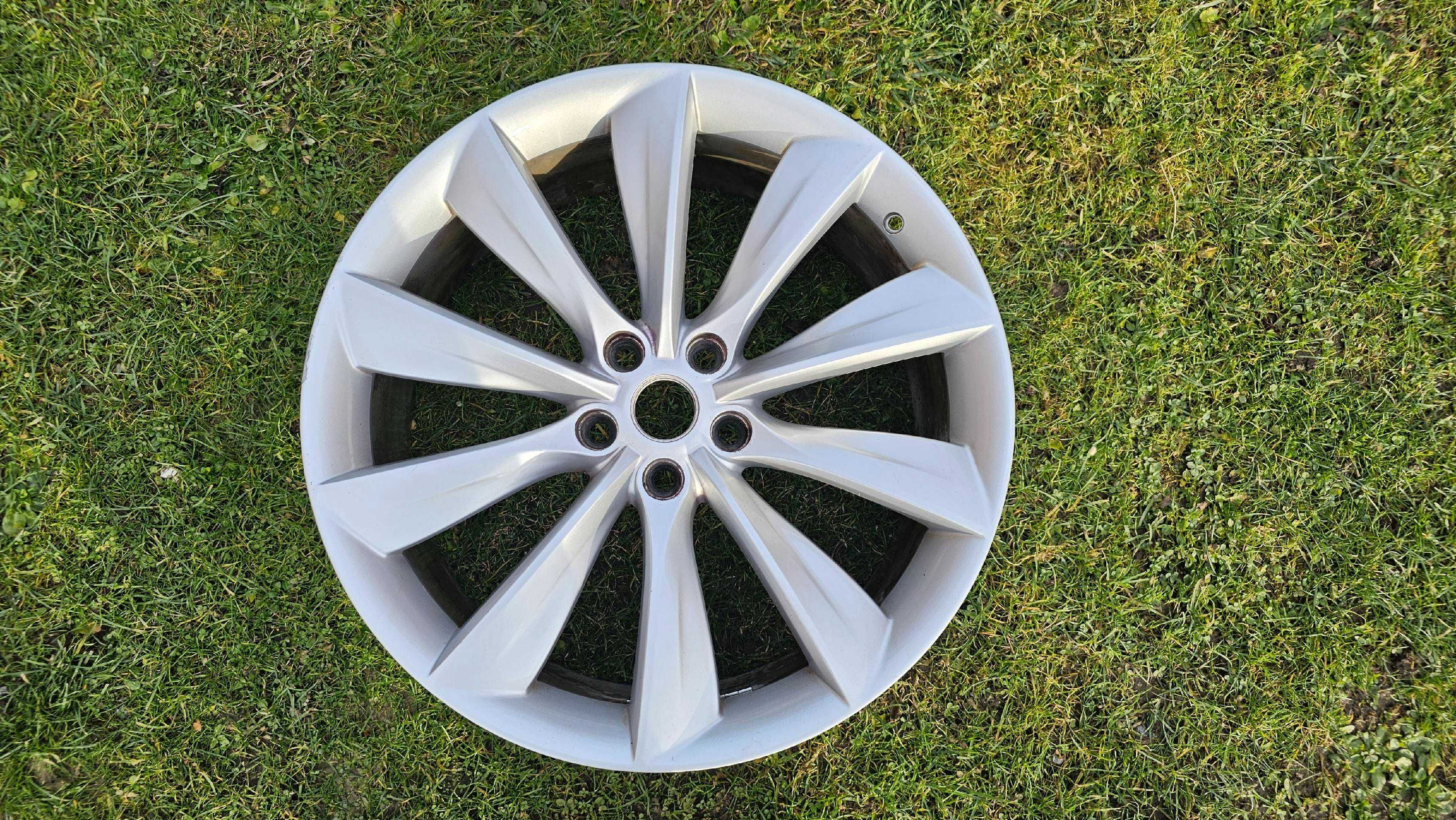 Felga Tesla Model S '21 polecam 21x8,5