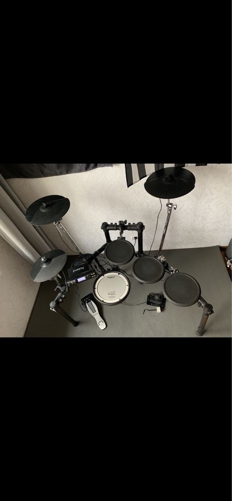 Барабаны Ударная установка Roland TD-4 Барабаны