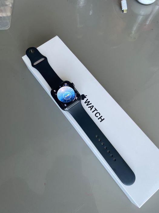 Годинник, часи Apple Watch SE 44mm Space Gray Aluminium