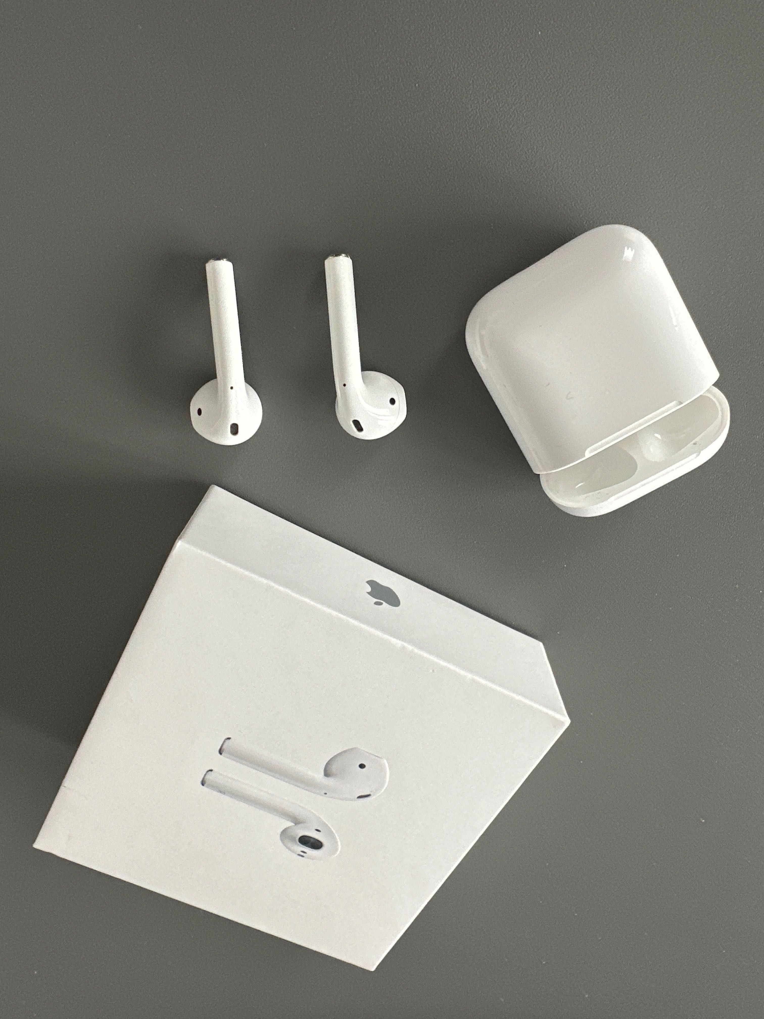 Apple AirPods 2 generacji