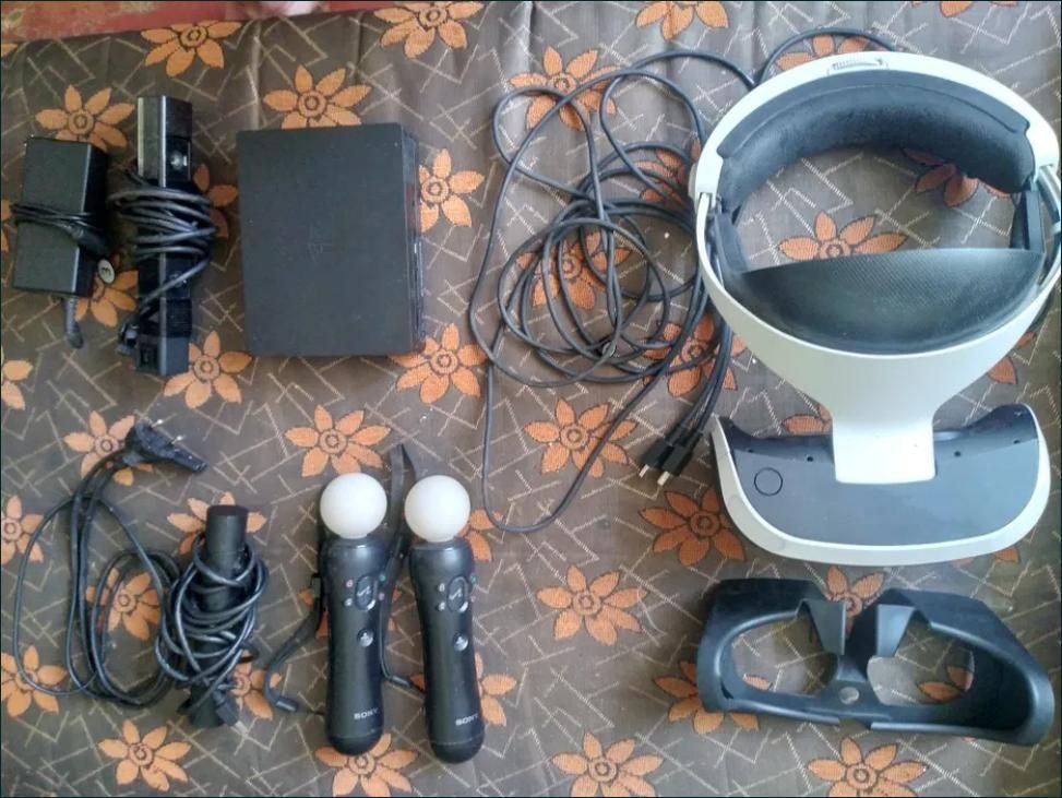 Продам полный игровой шлем-комплект Ps VR1 V2