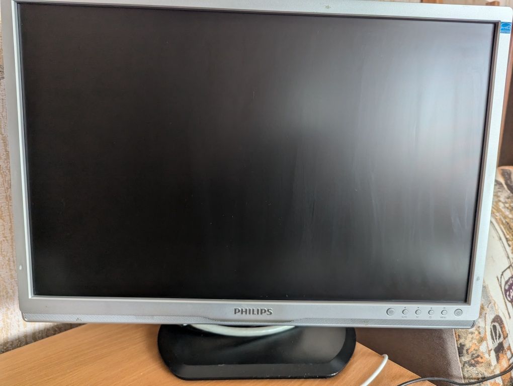 Philips brilliance 220p, 22" (55,9 см) P-line
WSXGA+