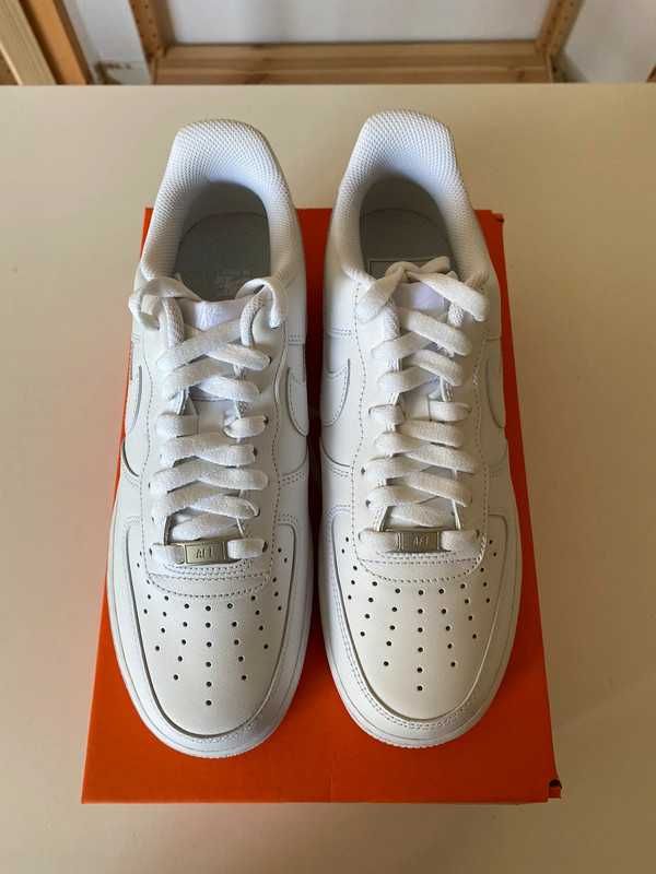 Buty/Nike_AirForce1White "Nowe Trampki" Roz.41