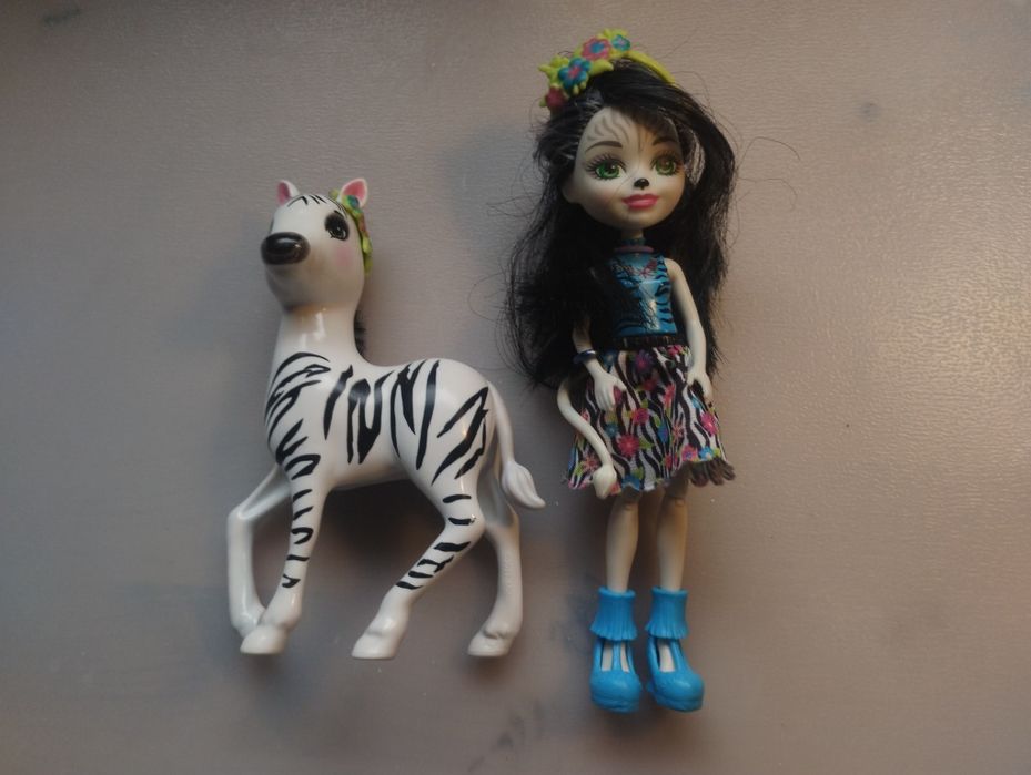 Lalka enchantimals zebra
