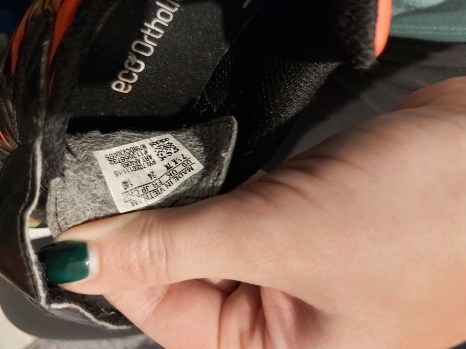 Sportowe halówki Adidas rozm.24