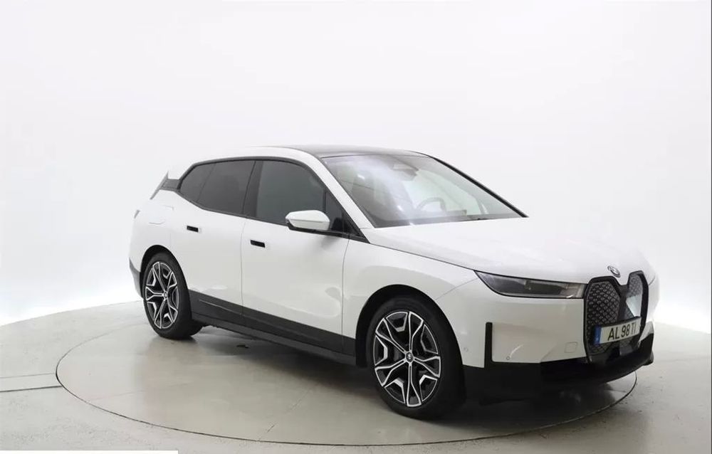 BMW iX xDrive 40 Pack Desportivo