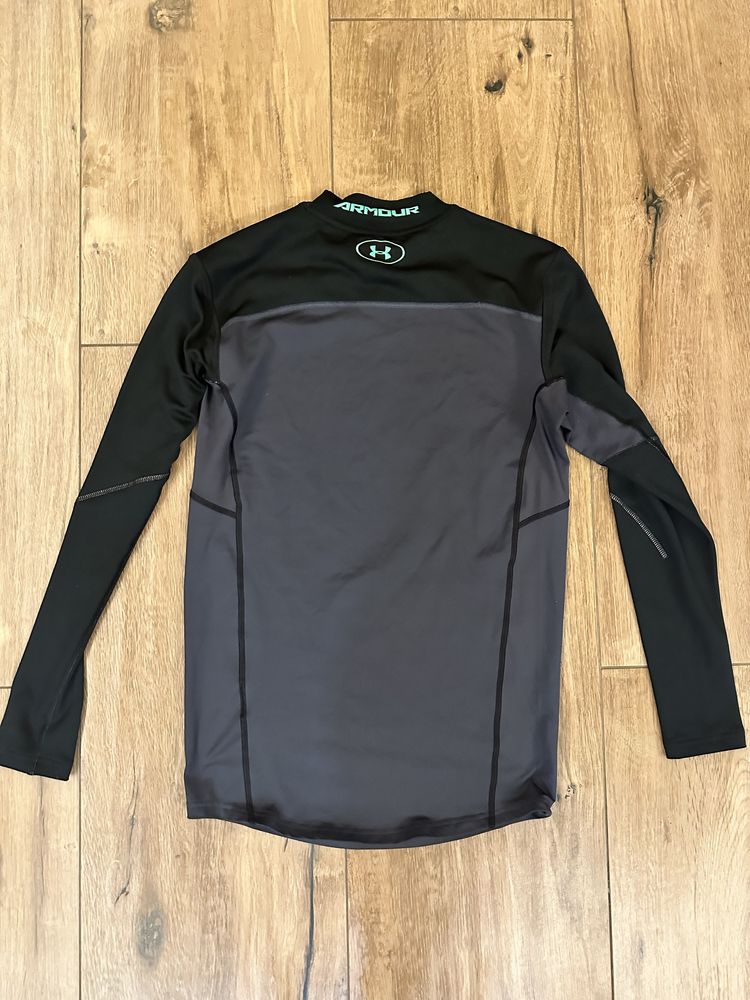 Термодяг Under Armour для активного відпочинку