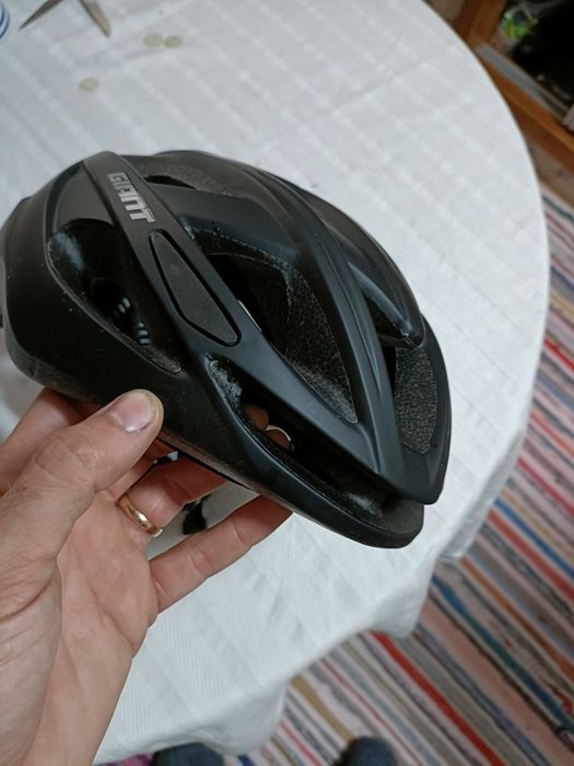 Capacete ciclismo Giant com luz