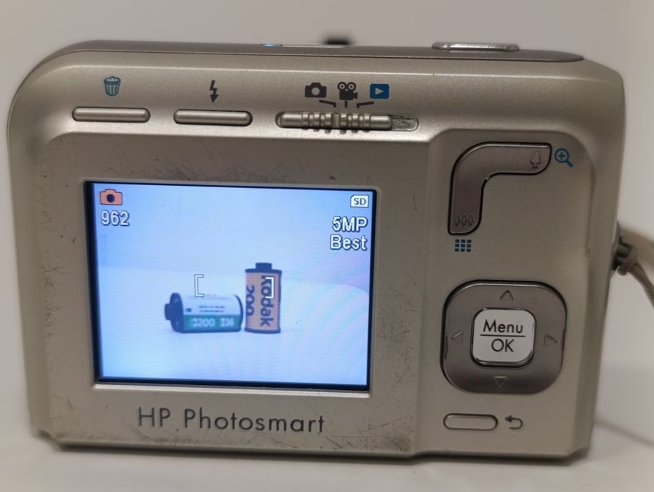Aparat cyfrowy HP M437 5mpx x3 na baterie vintage y2k retro CCD +karta