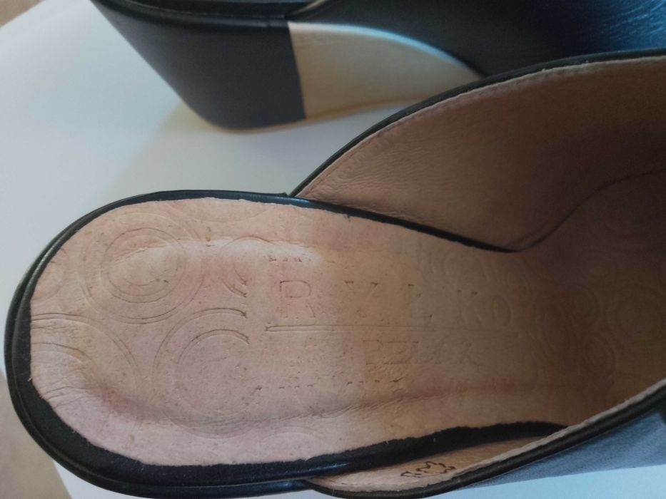 Ryłko klapki na koturnie 36 skóra naturalna NOWE