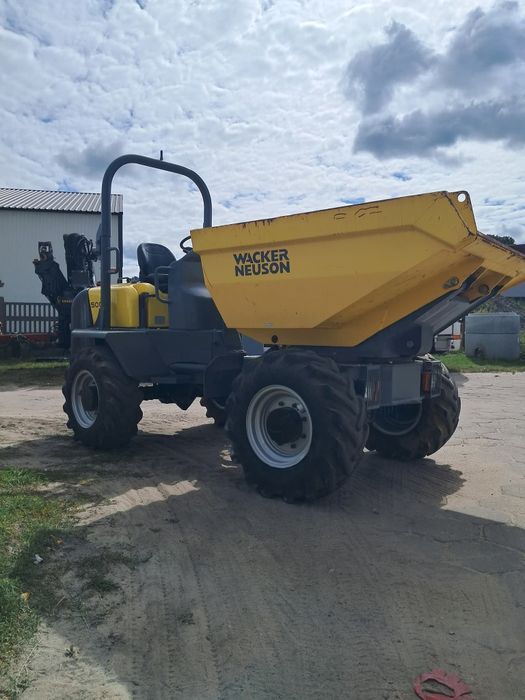 Wypożyczalnia  Wynajem minikoparki wozidło budowlane koparki