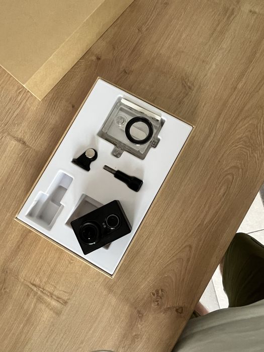 Kamera ActionCam YI Mega Komplet + Gimbal + Selfiestick Bluetooth