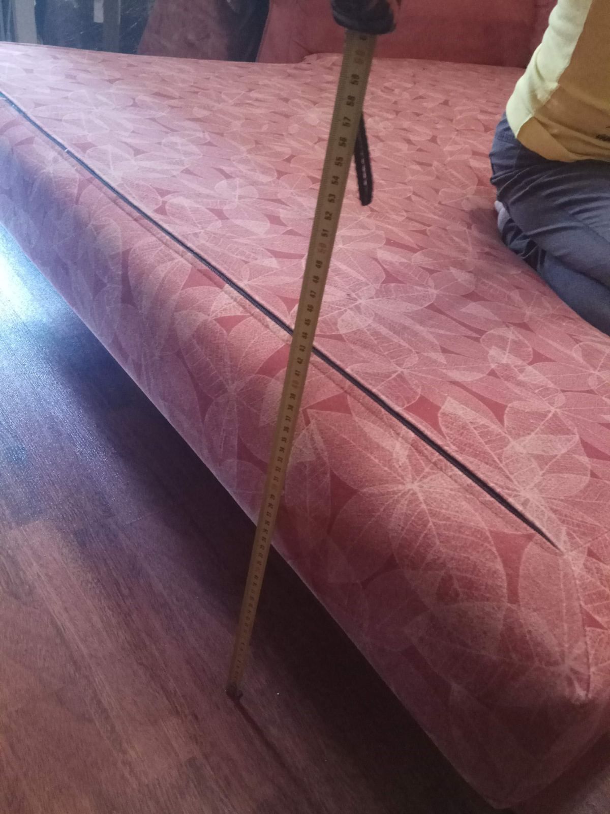 Продам диван б/в