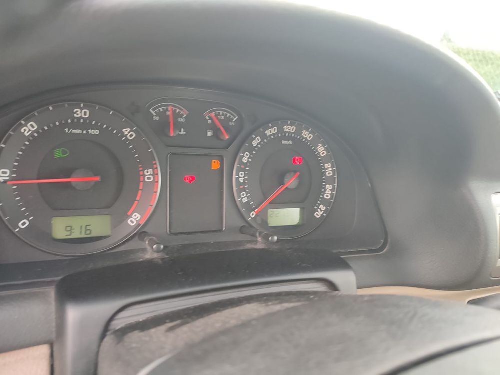 Skoda Superb 1.9 TDI 130KM Zarejestrowana Niski Przebieg Bez Wkładu