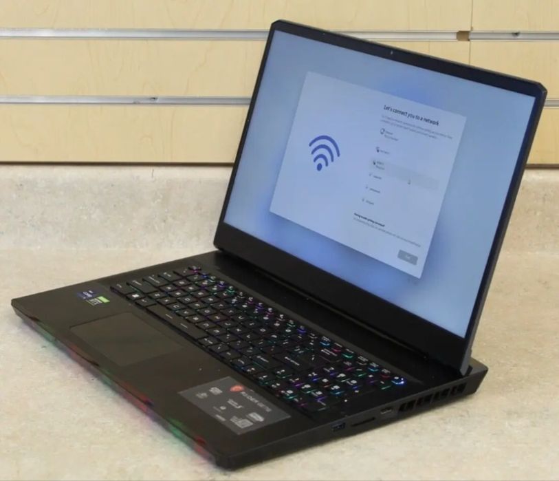 Игровой ноутбук msi ge76 core i7 rtx3080, 16gb видео памяти