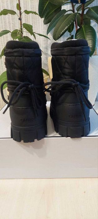 Зимові чоботи Guess UNIQUES. ОРИГ.