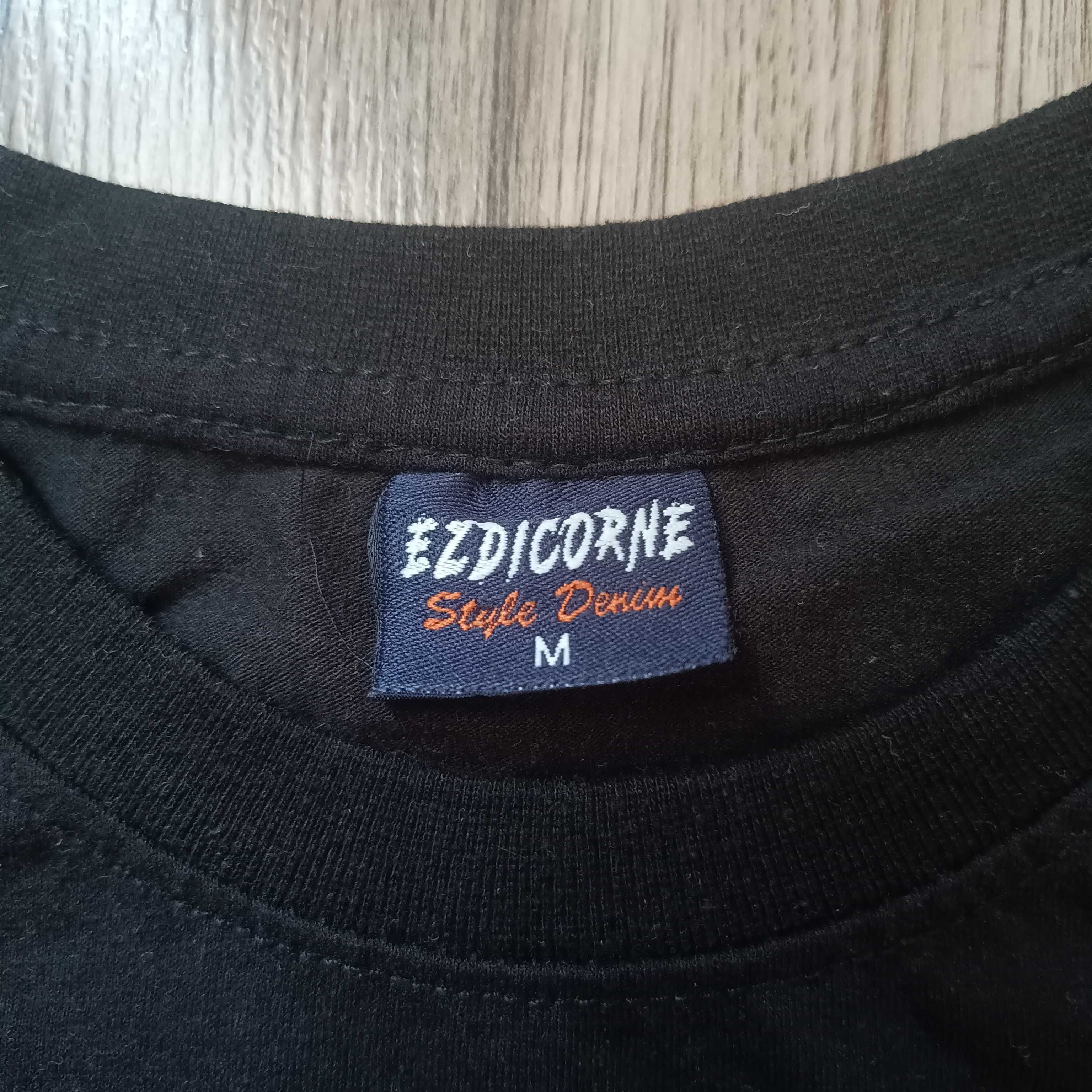 Czarna koszulka z wilkiem, rozmiar M, firma Ezdicorne, Style Denim