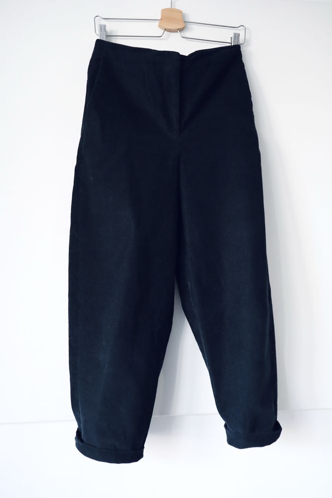 Skall Studio Karen pants sztruksowe spodnie