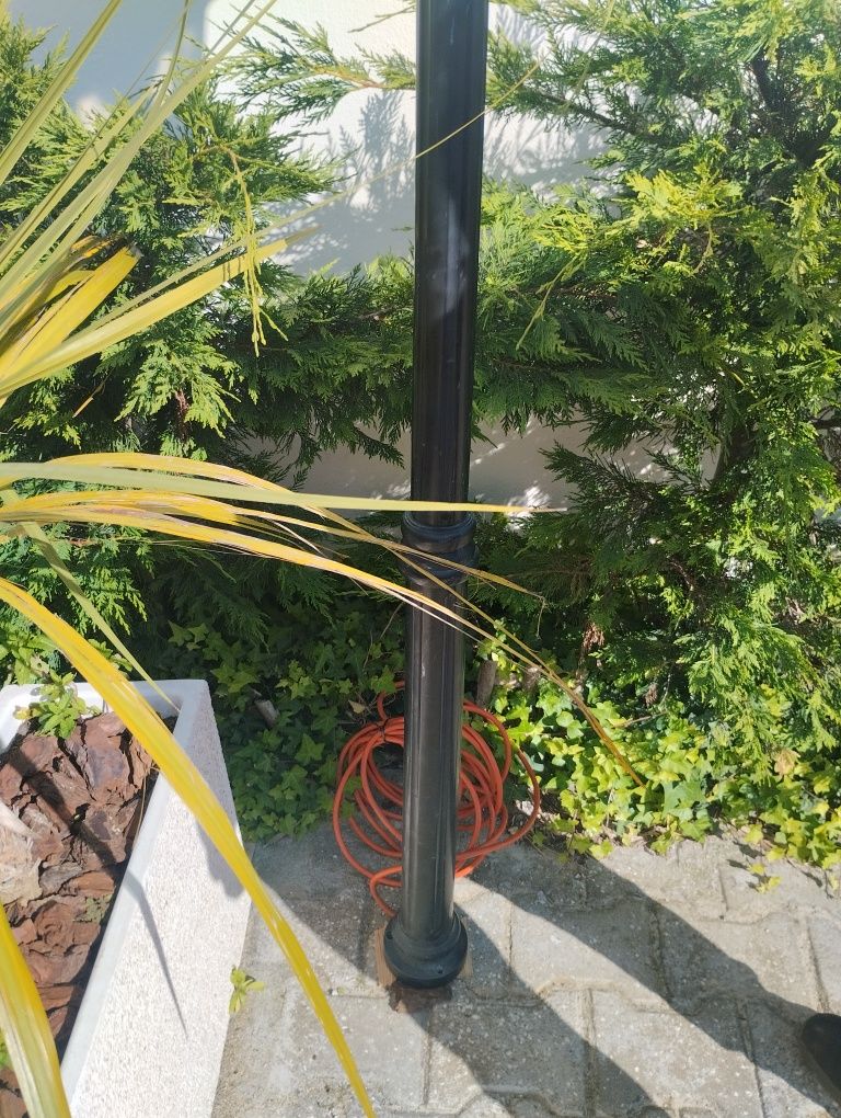 Candeeiro de pé exterior