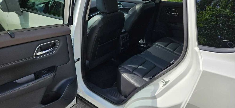 Nissan Rogue Т33 кузов 2.5 бензин  SL з НДС