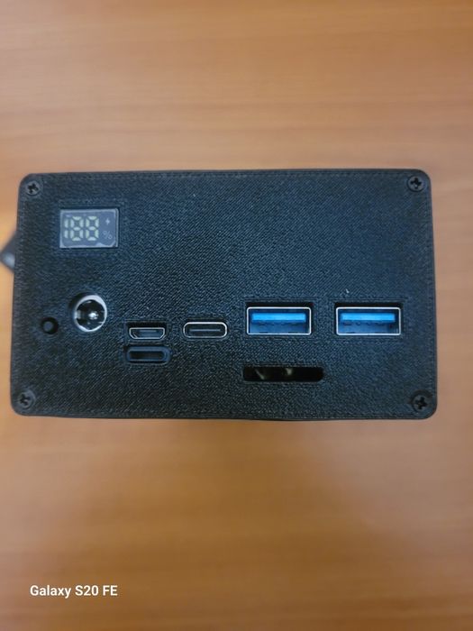 Павербанк на 45000mah з надшвидкою зарядкою потужність 100w