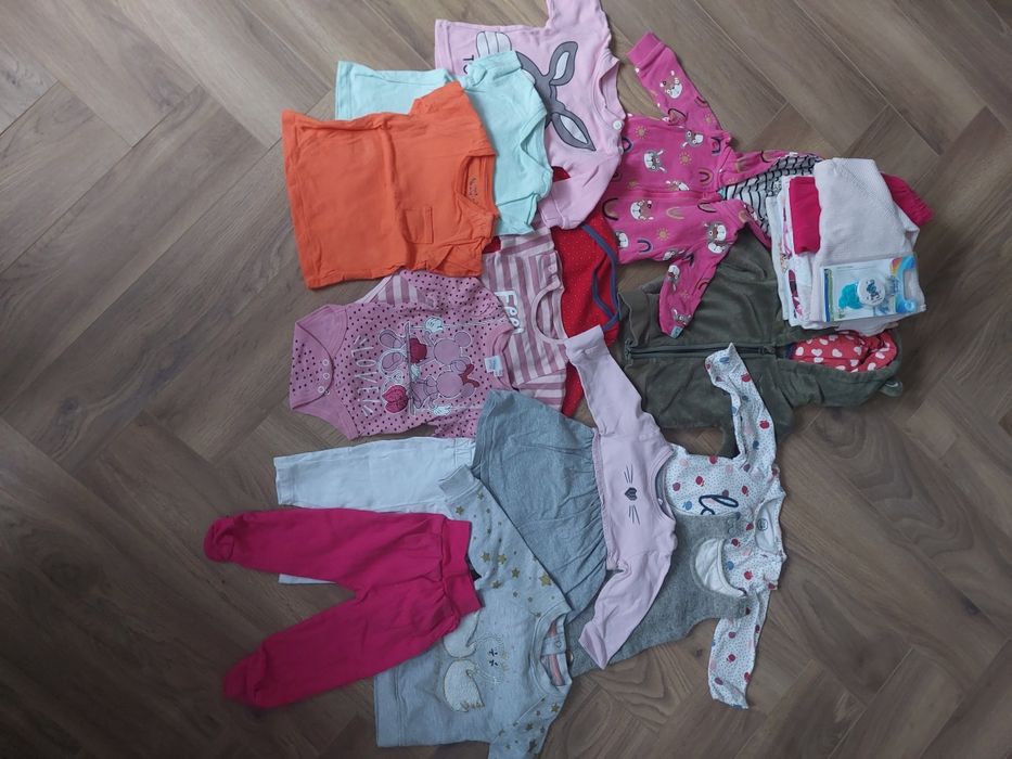 Ubranka dla dziewczynki 62-68 14 sztuk+gratisy