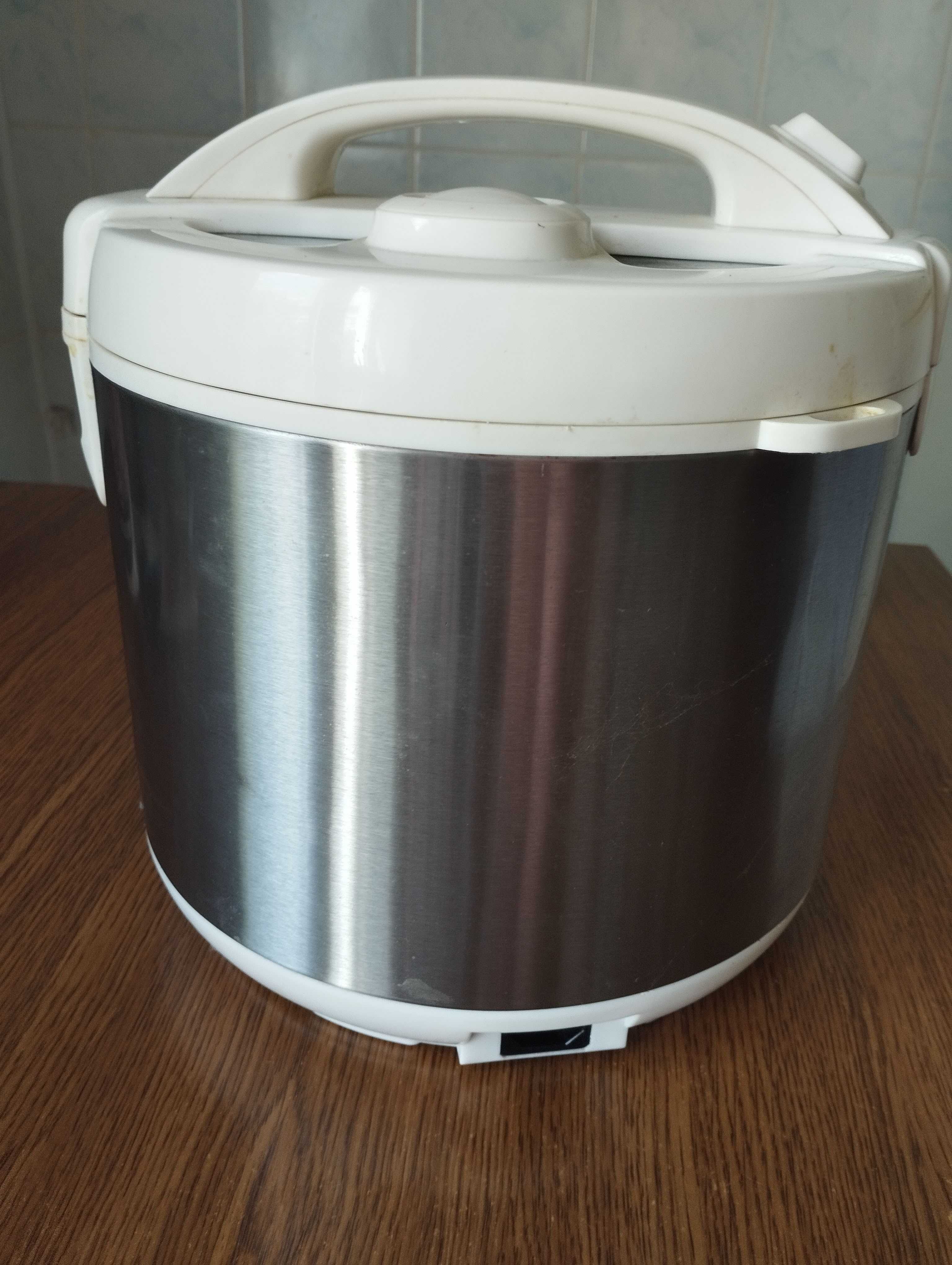 Мультиварка ROTEX RMC532-W