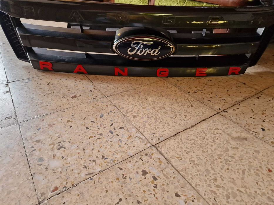 Grelha frontal da ford ranger 3.2   2012