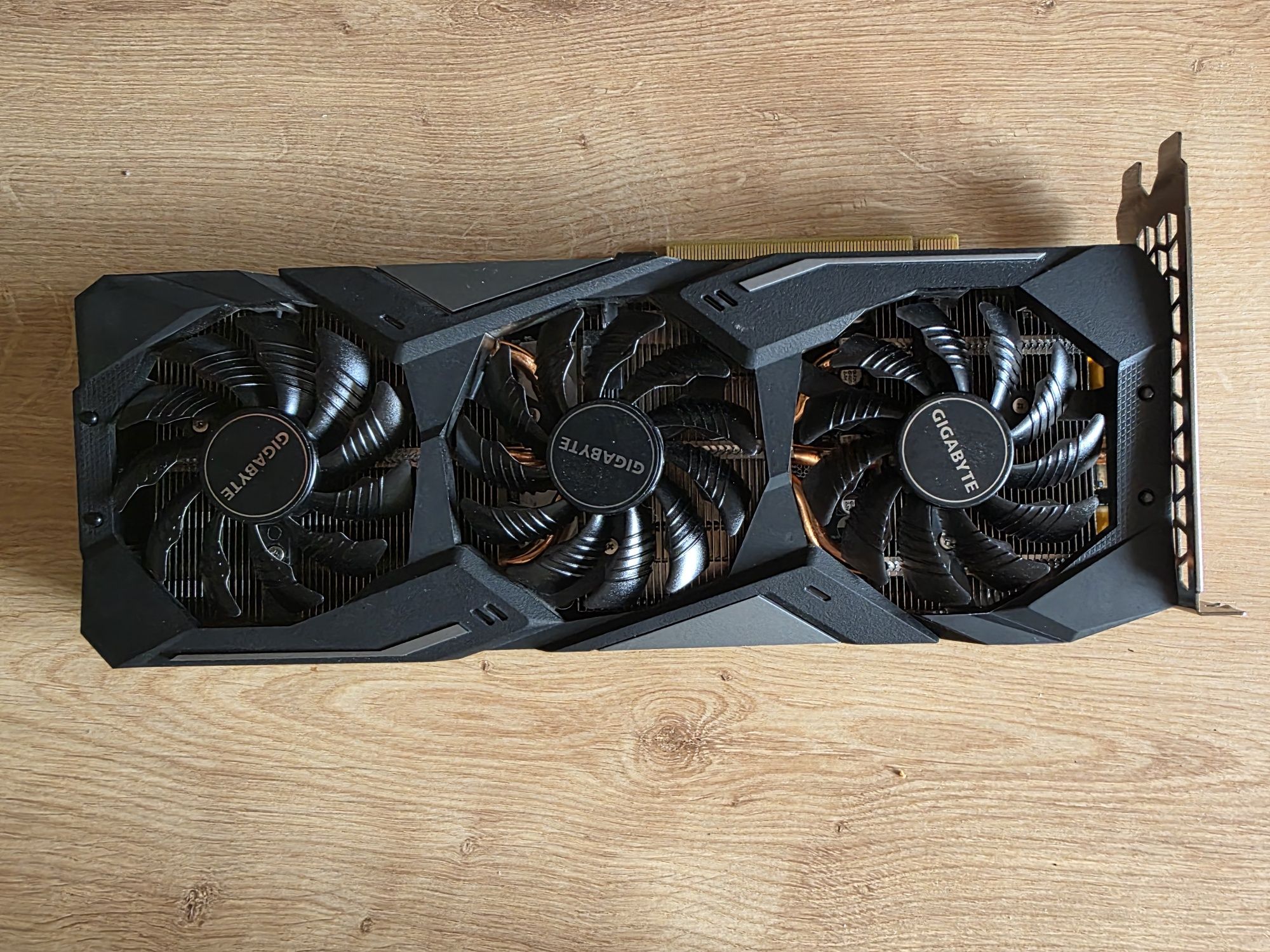 Karta graficzna gigabyte gtx 1660 super 6 6 GB gddr6 192 bit