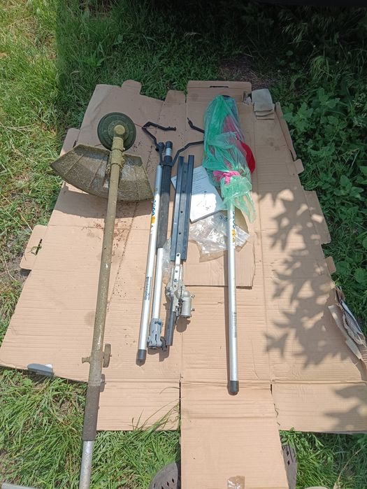 Комбісистема Ikra Mogatec IBKH 33. Тример.