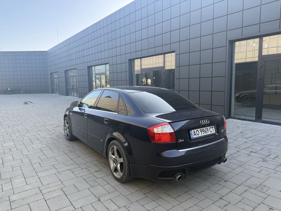 Audi a4b6 S4-look